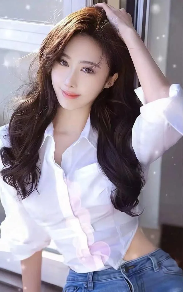 🌟 美女图片：让你目不转睛的令人赞叹之美