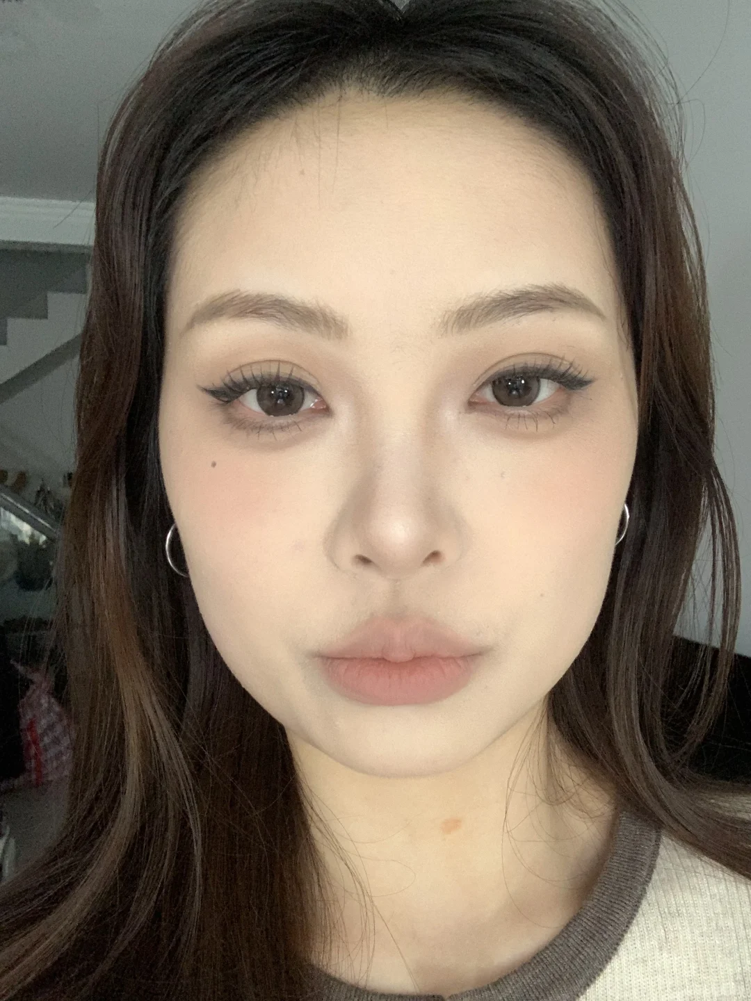 方圆脸果然越素越好看