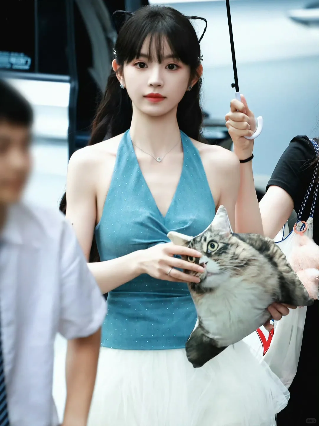 田曦薇《一见你就笑》穿搭 又美又可爱！