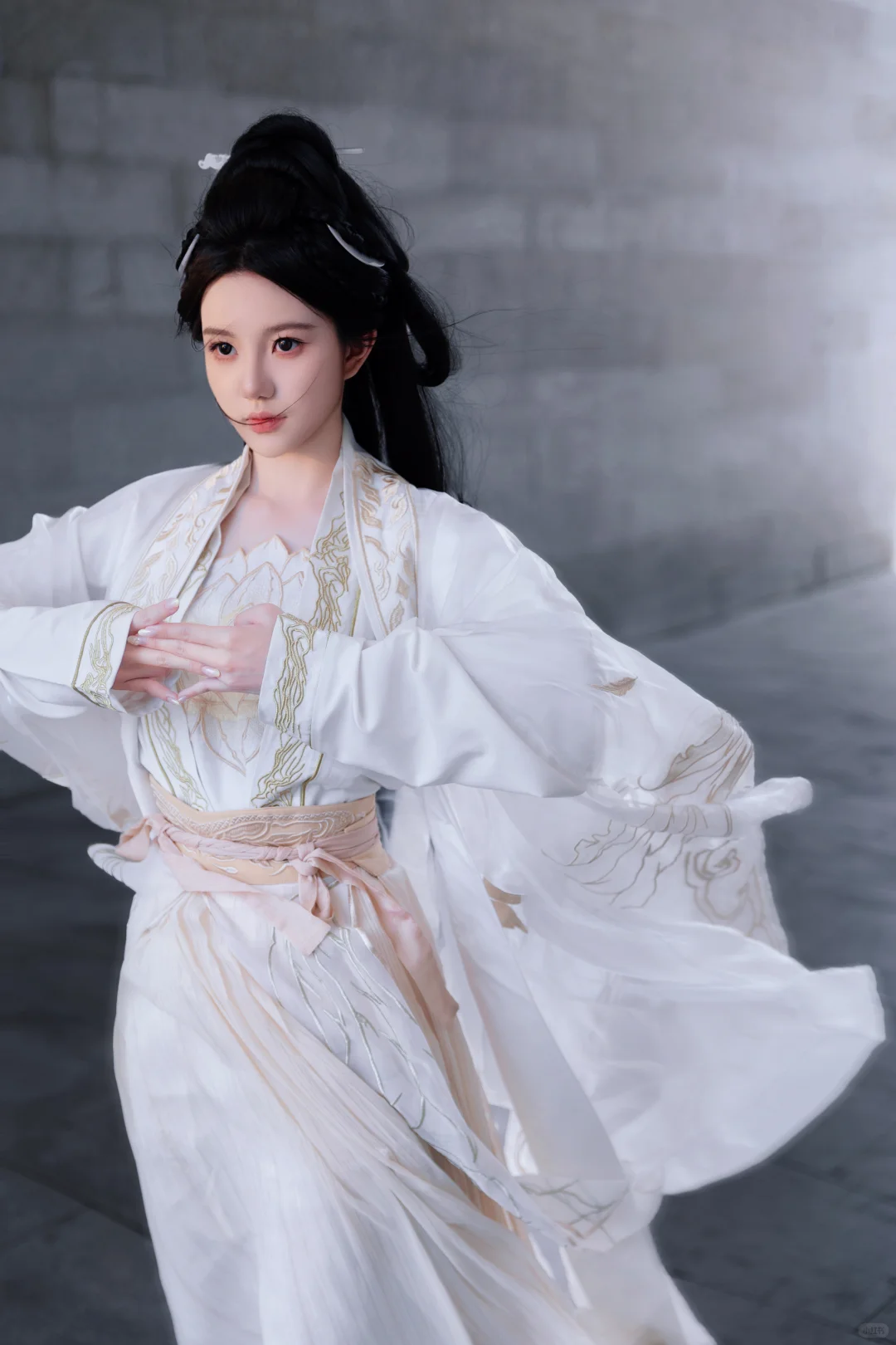 是仙风道骨的楚朝啊｜汉服写真