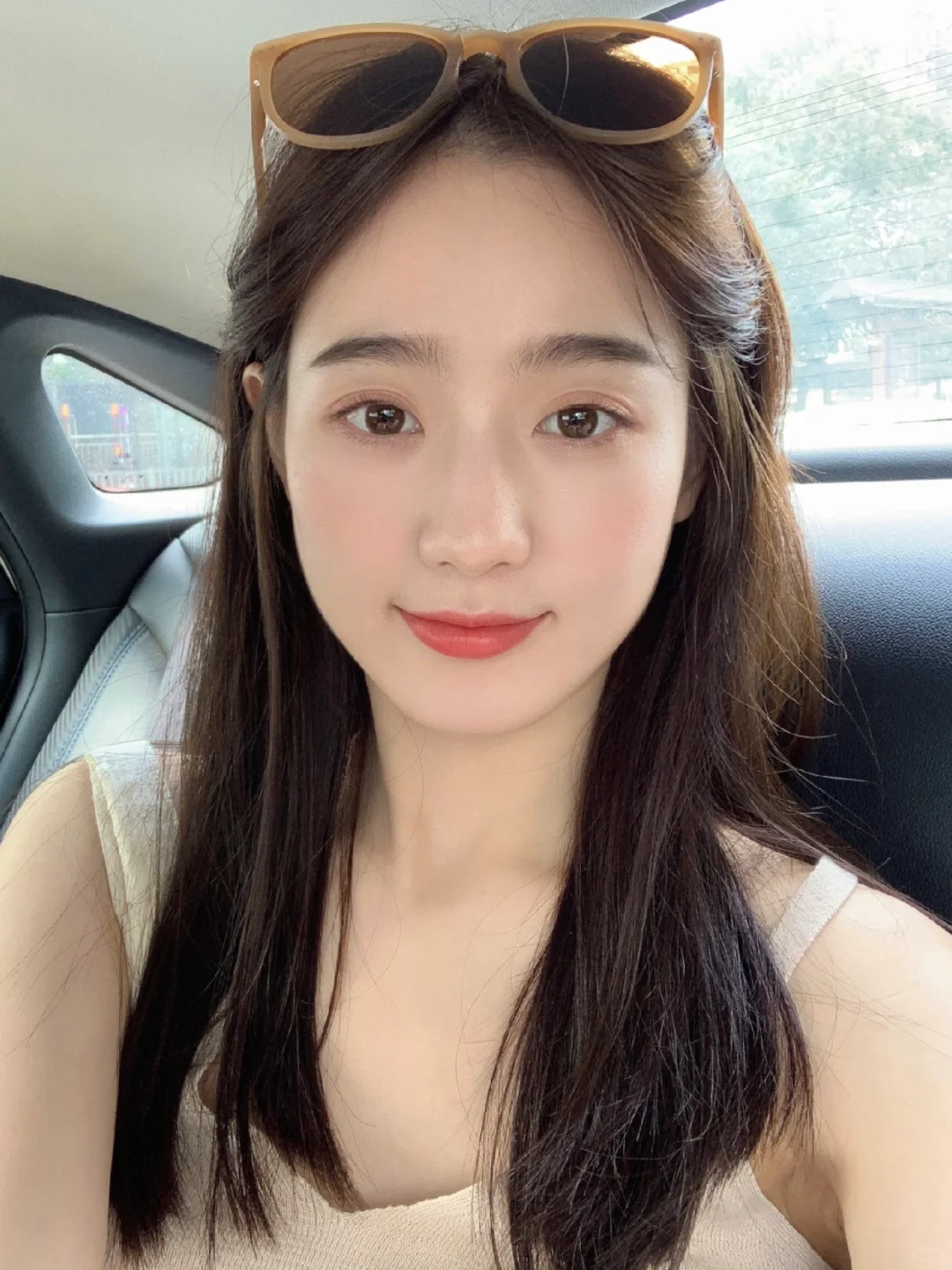 假如自拍印成小卡 哪张会是贵卡？