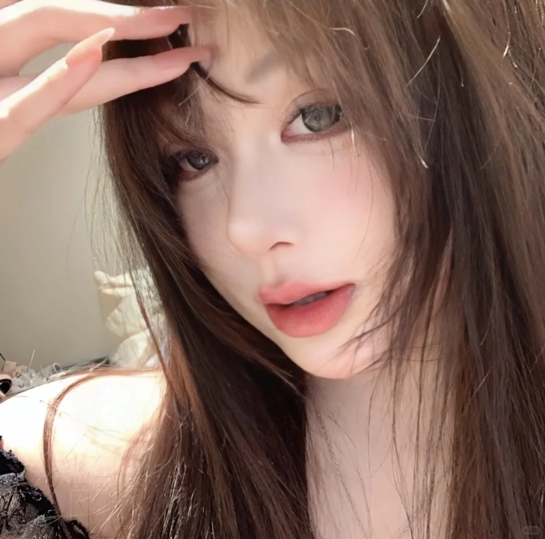 𝙒𝙚𝘾𝙝𝙖𝙩 / 女头🌤️