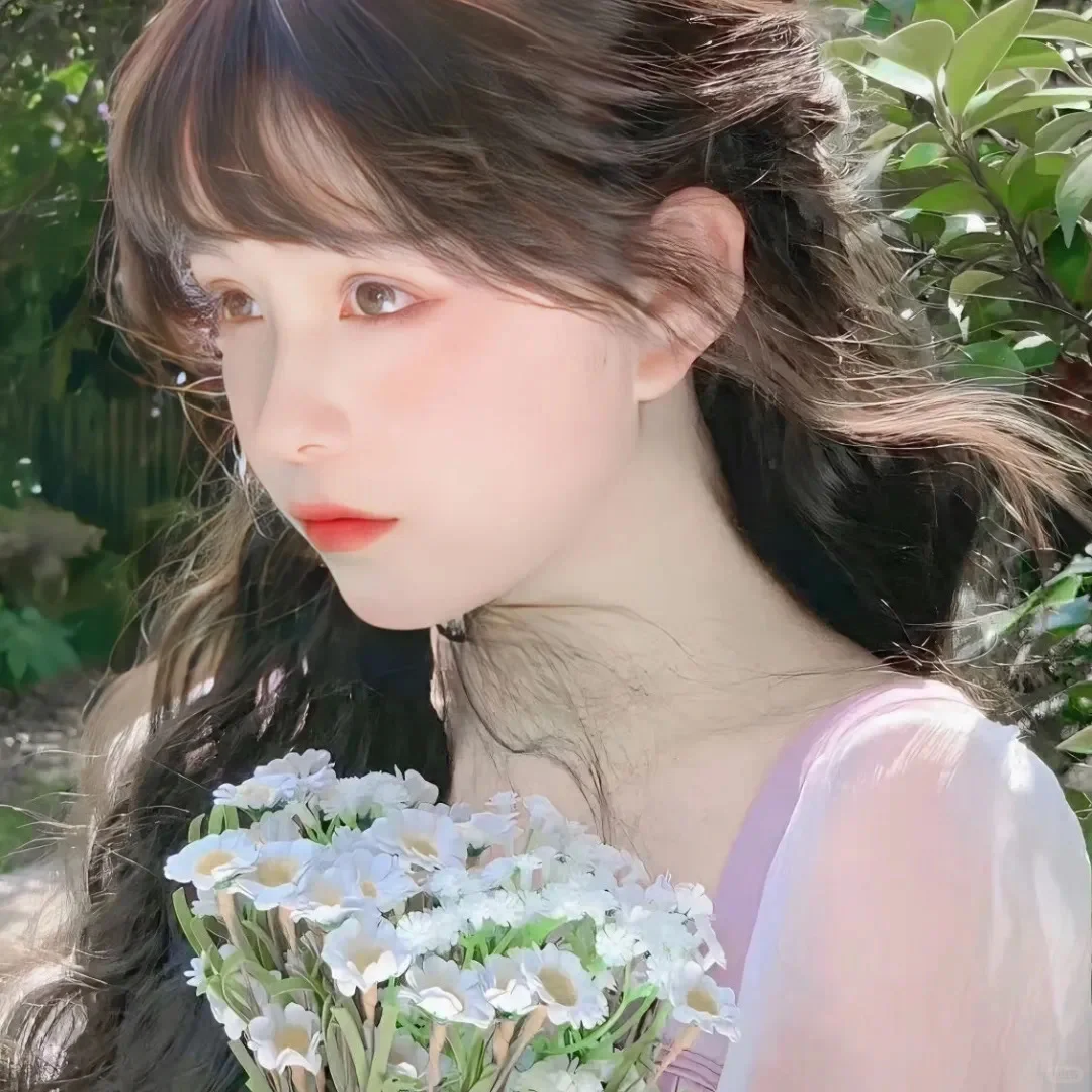 𝙒𝙚𝘾𝙝𝙖𝙩｜超级甜美的女生头像