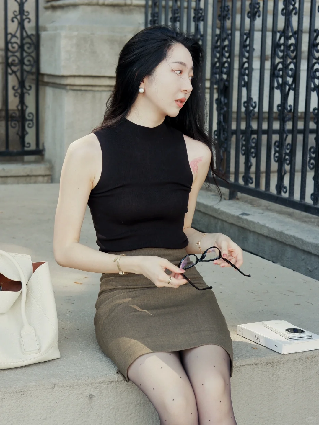 在休闲和女人味之间