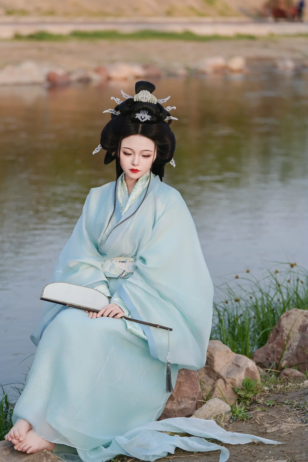 清冷温婉的古风美人，她来了～