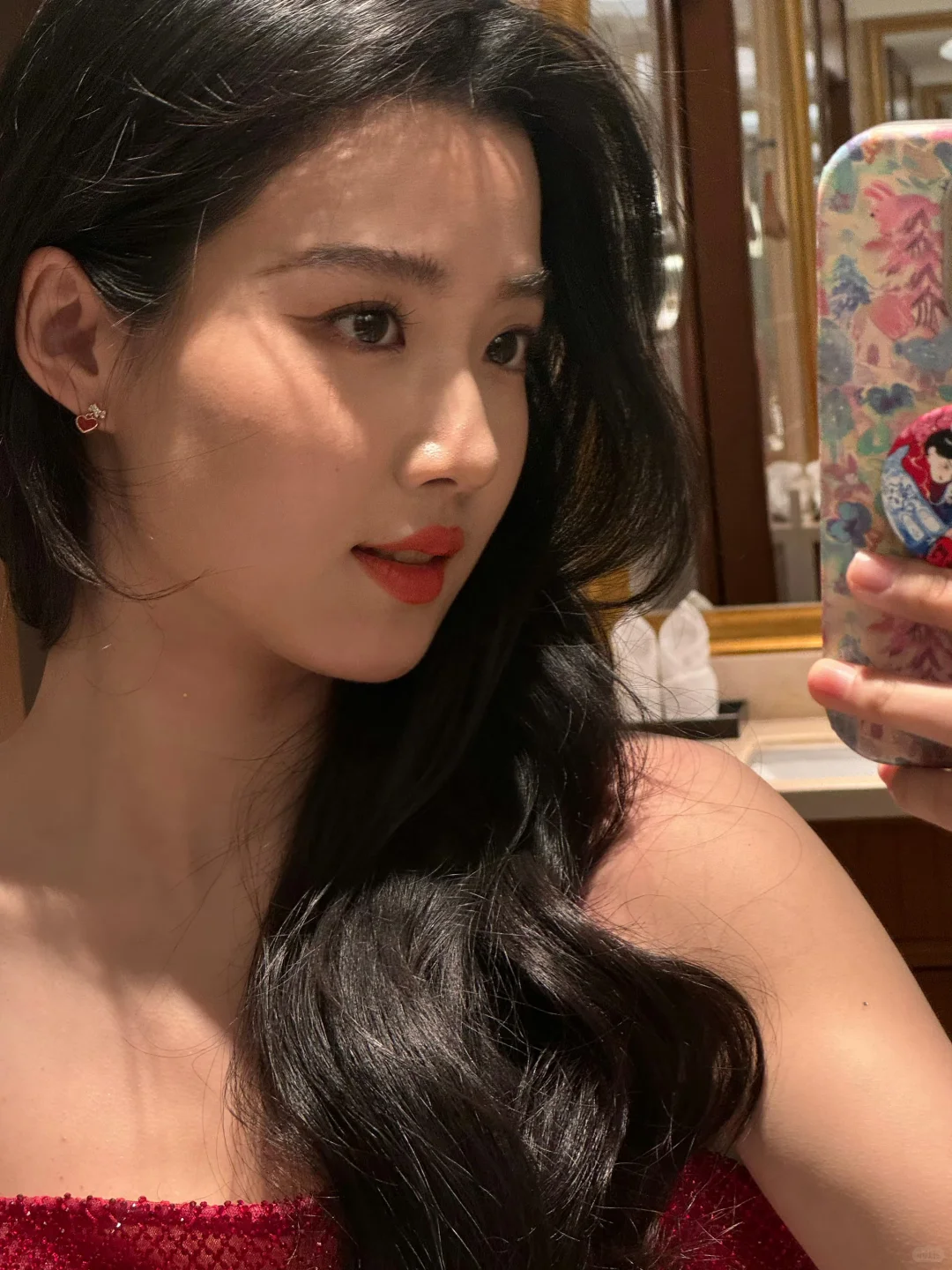 红唇明艳·晓｜卢昱晓（live图