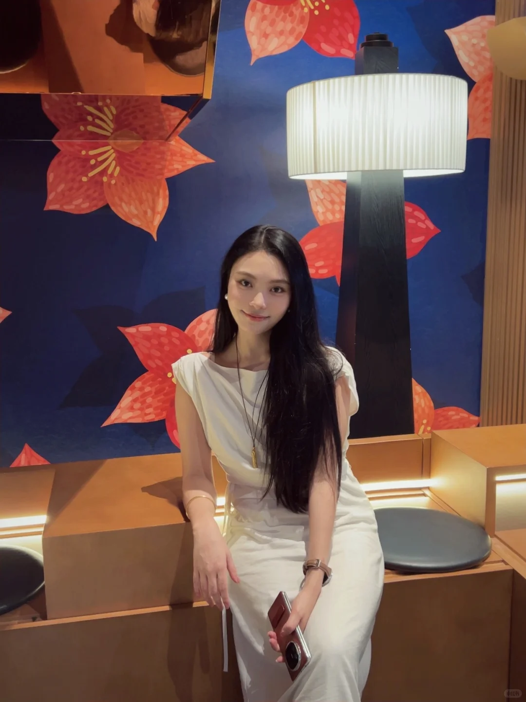 双子女都是可爱明媚的女孩
