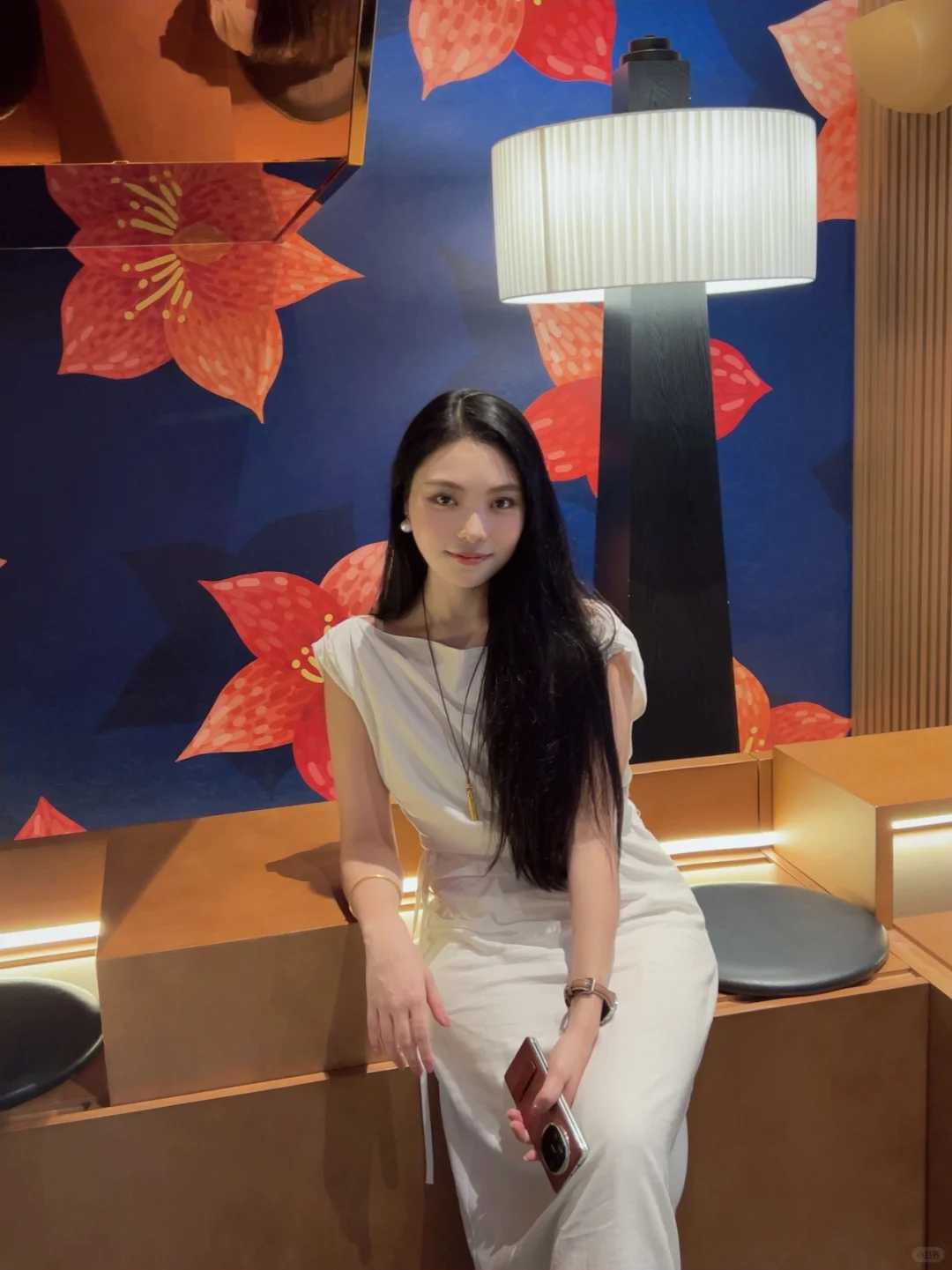 双子女都是可爱明媚的女孩