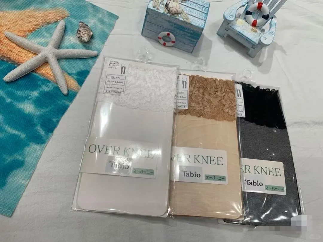 蕾丝款膝上袜3个颜色