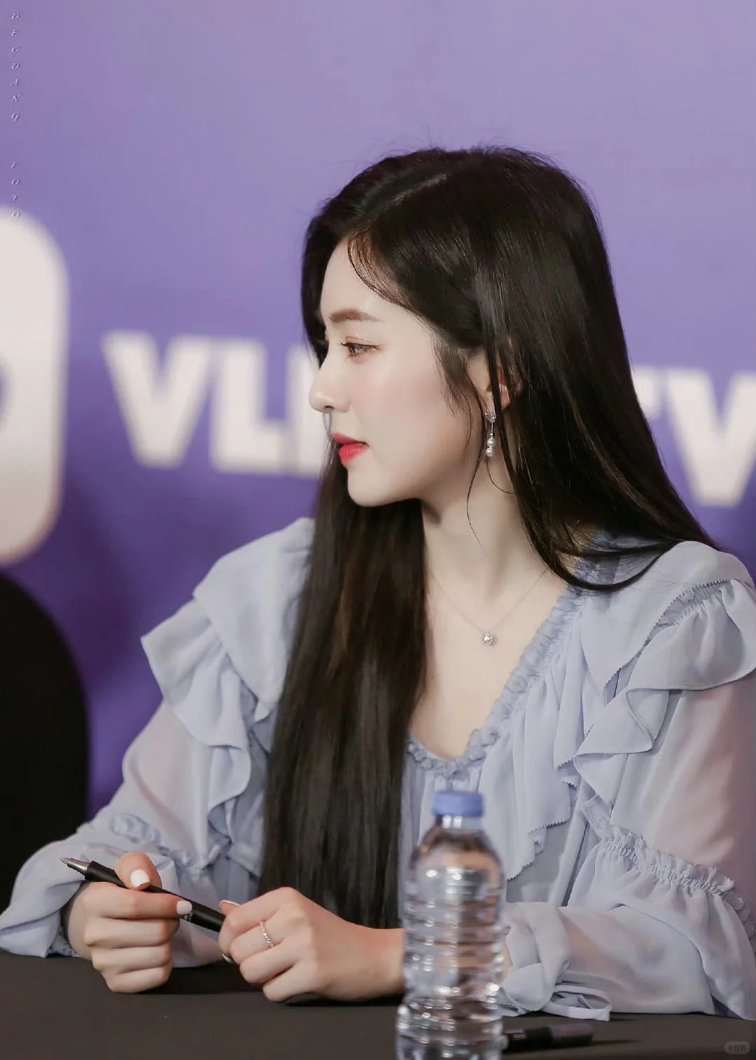 Irene 有成熟女人的妩媚不失少女的娇俏