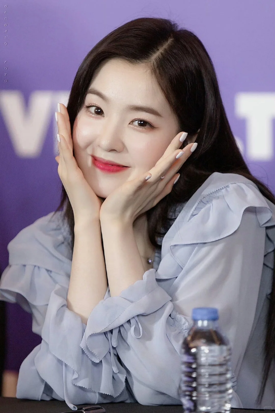 Irene 有成熟女人的妩媚不失少女的娇俏