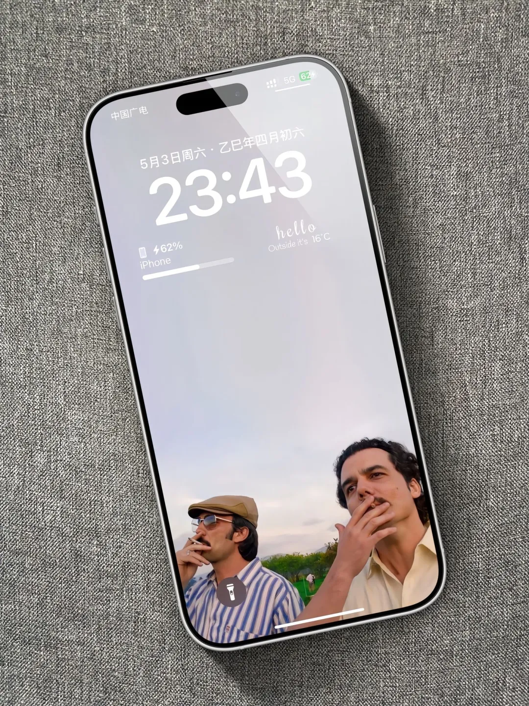 iPhone电影感壁纸