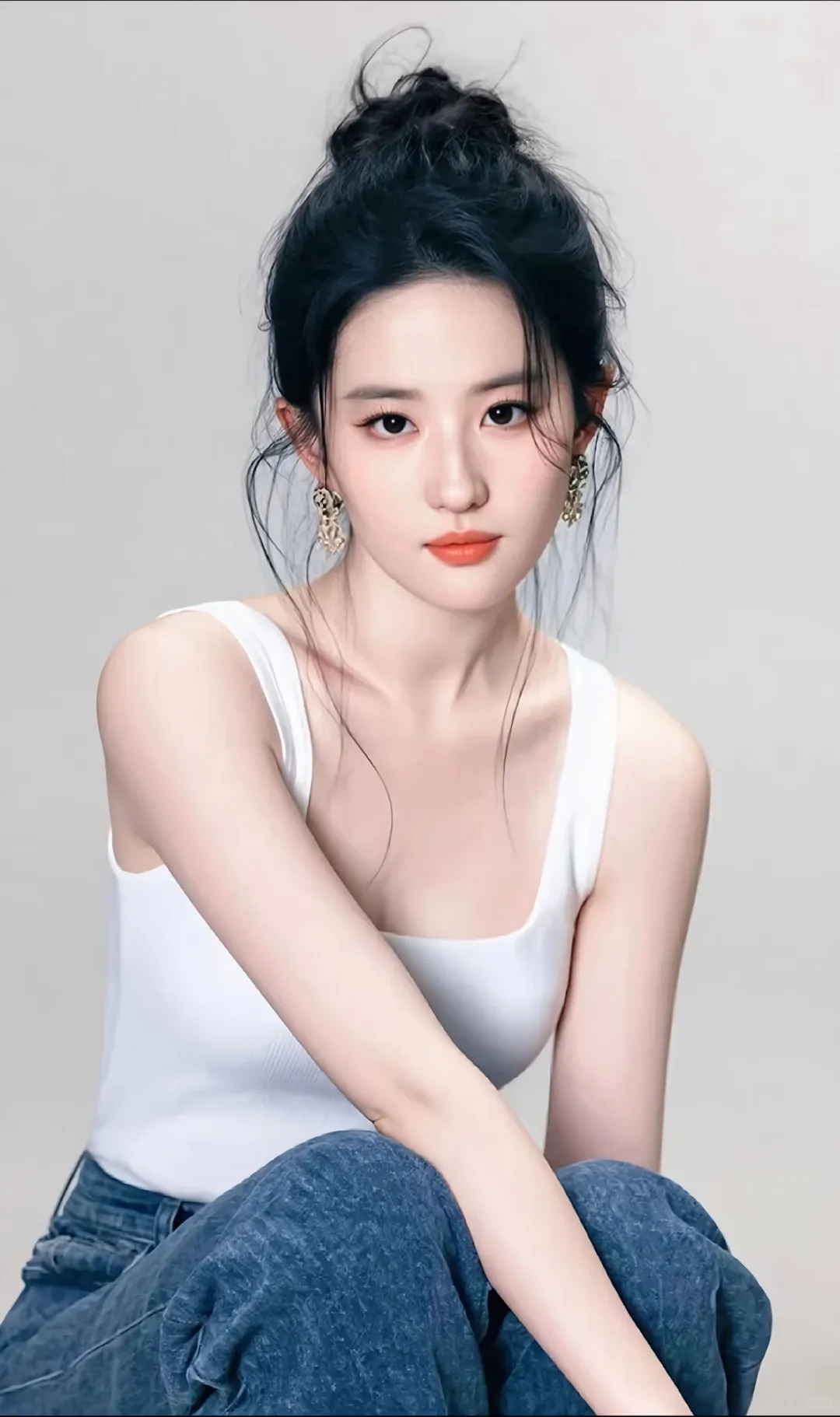 怎么会有这么美的人…😍