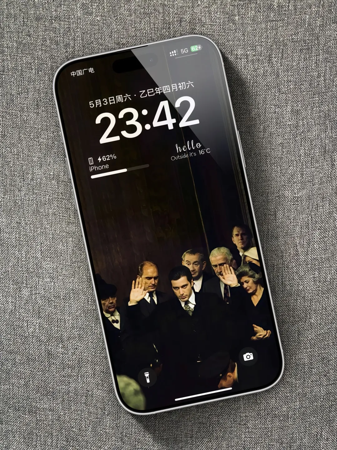iPhone电影感壁纸
