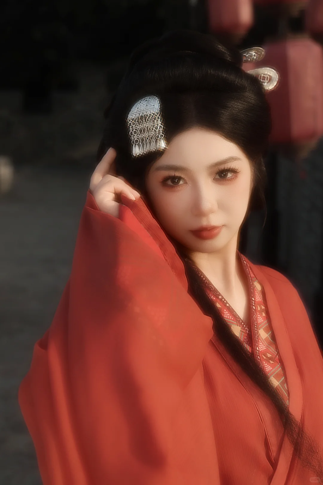 红衣衬人，终于拍上这样的写真了
