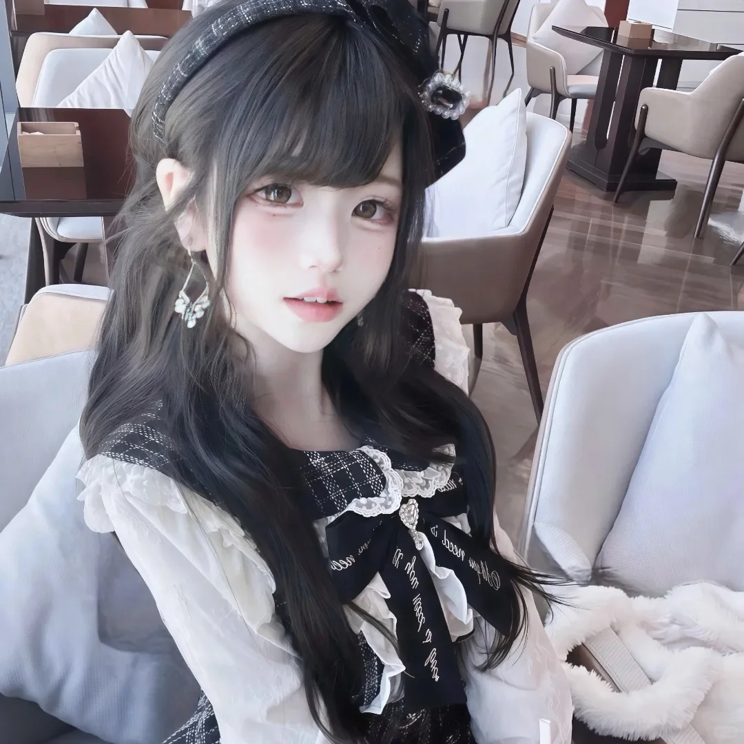 𝑾𝒆𝑪𝒉𝒂𝒕氛围感甜酷女头