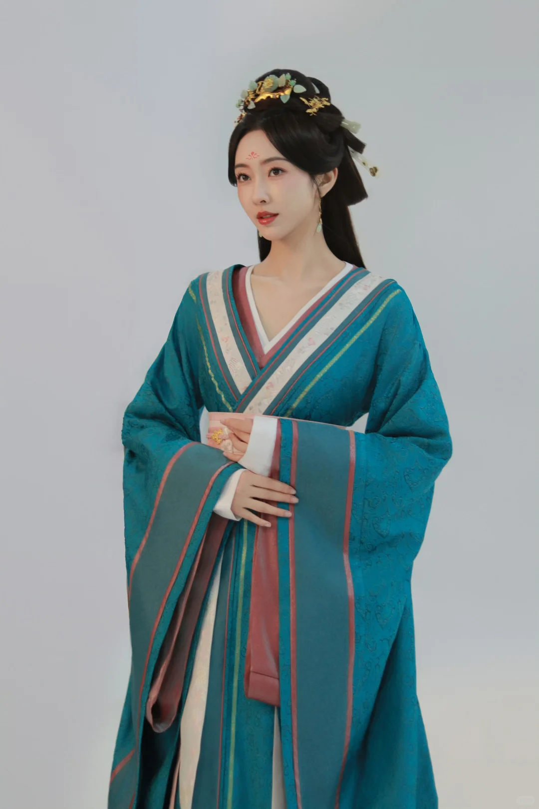 蓝袖翩跹🩵女明星绝美蓝色古装造型