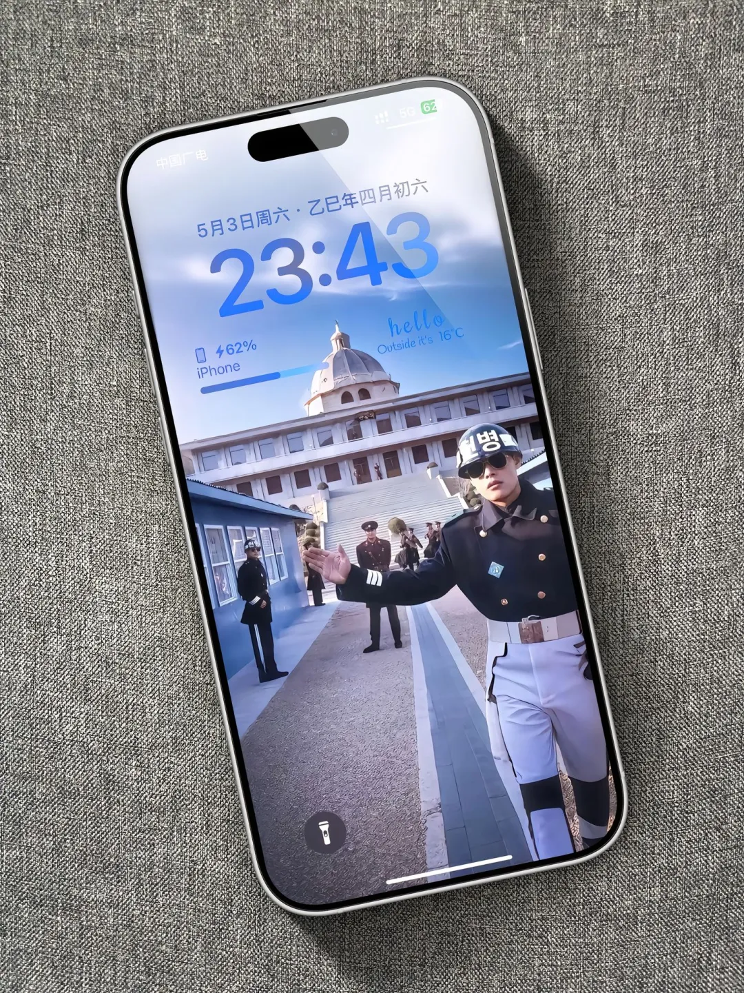 iPhone电影感壁纸