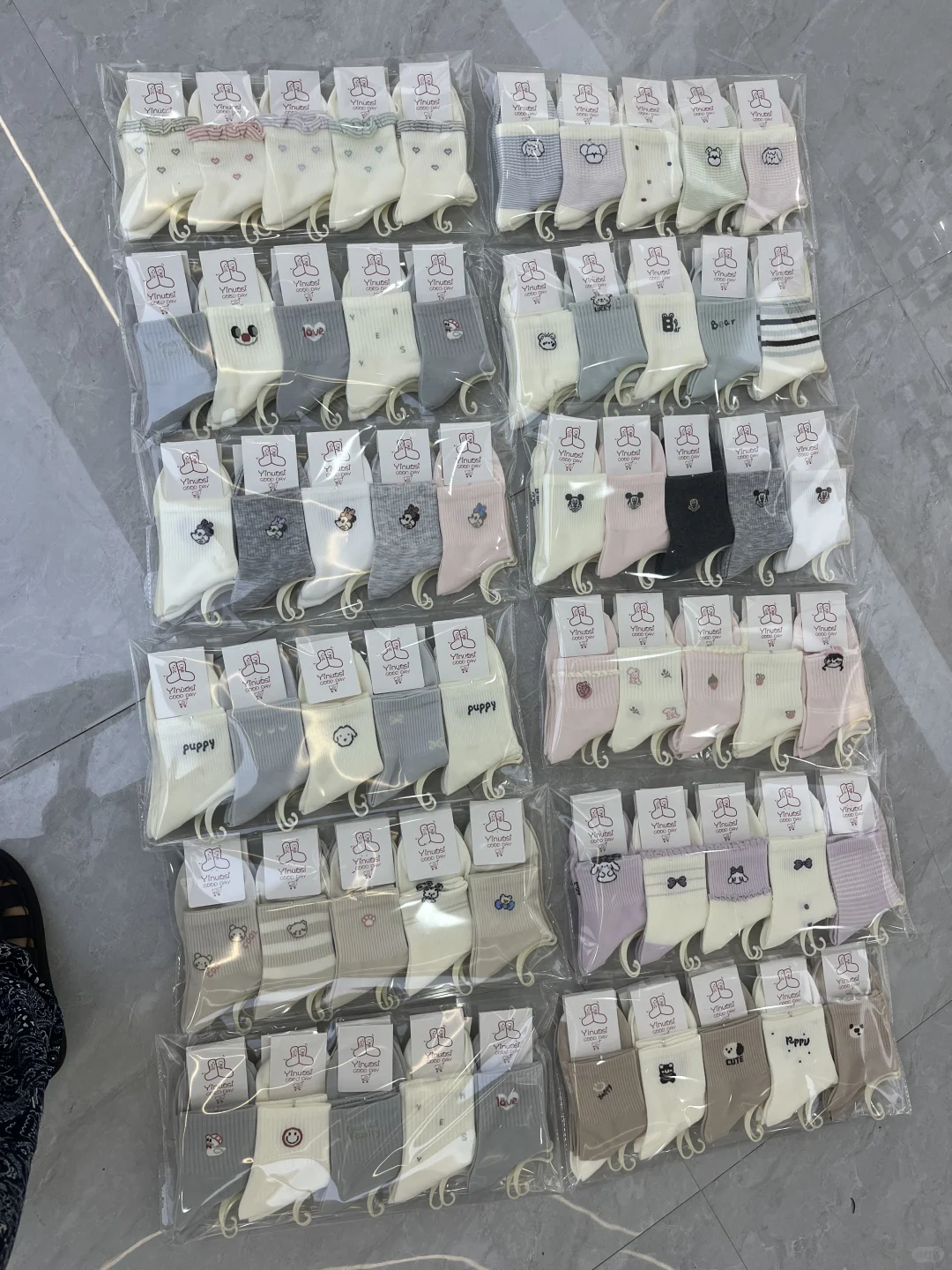 秋款摆摊的袜子也忒好看了吧！！！