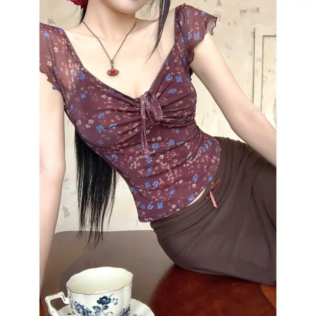 复古碎花系带v领短袖T恤女夏季修身收腰辣