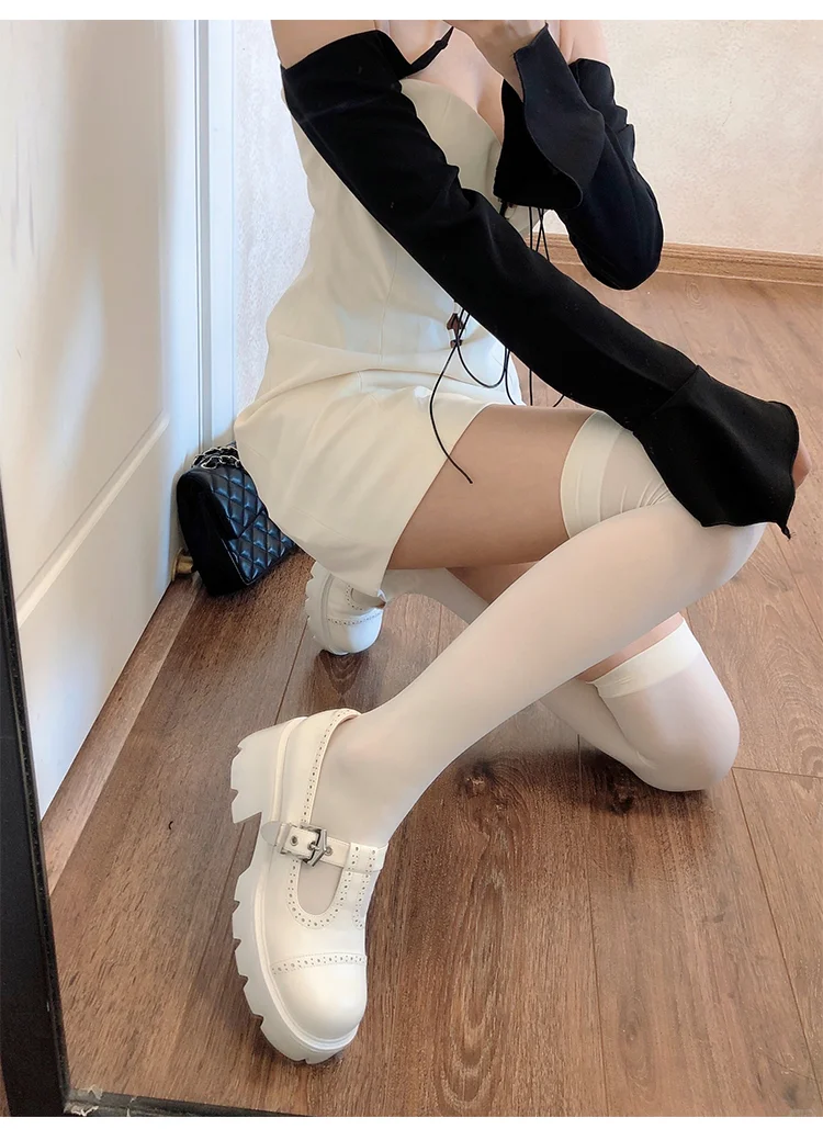 被问爆💥 自带纯欲滤镜的过膝袜