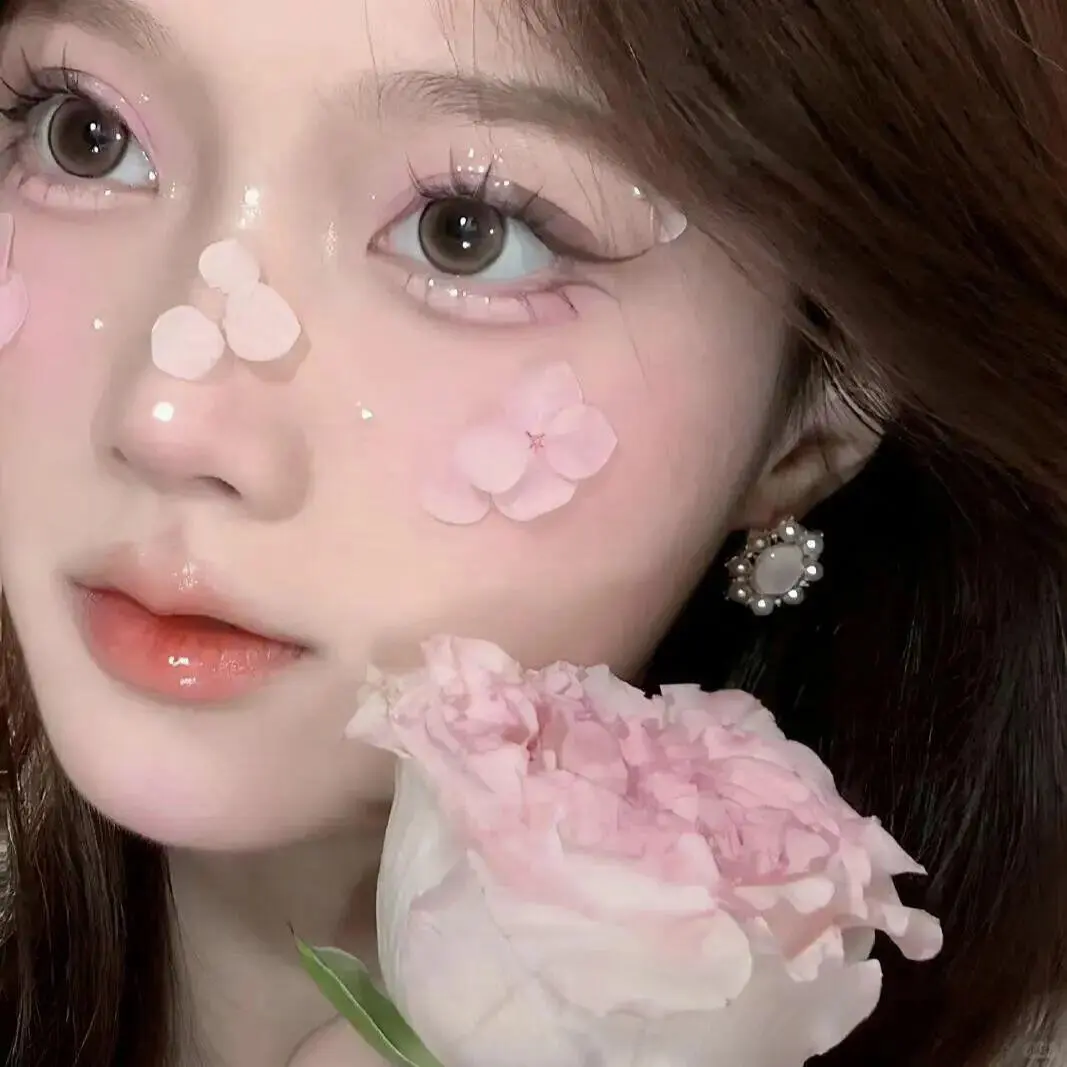 大众充能显化女生头像