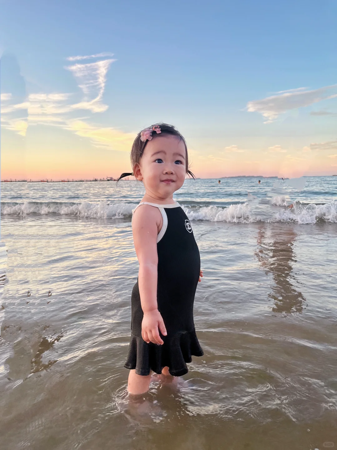女宝海边玩水后，这个清洁妙招一定要知道