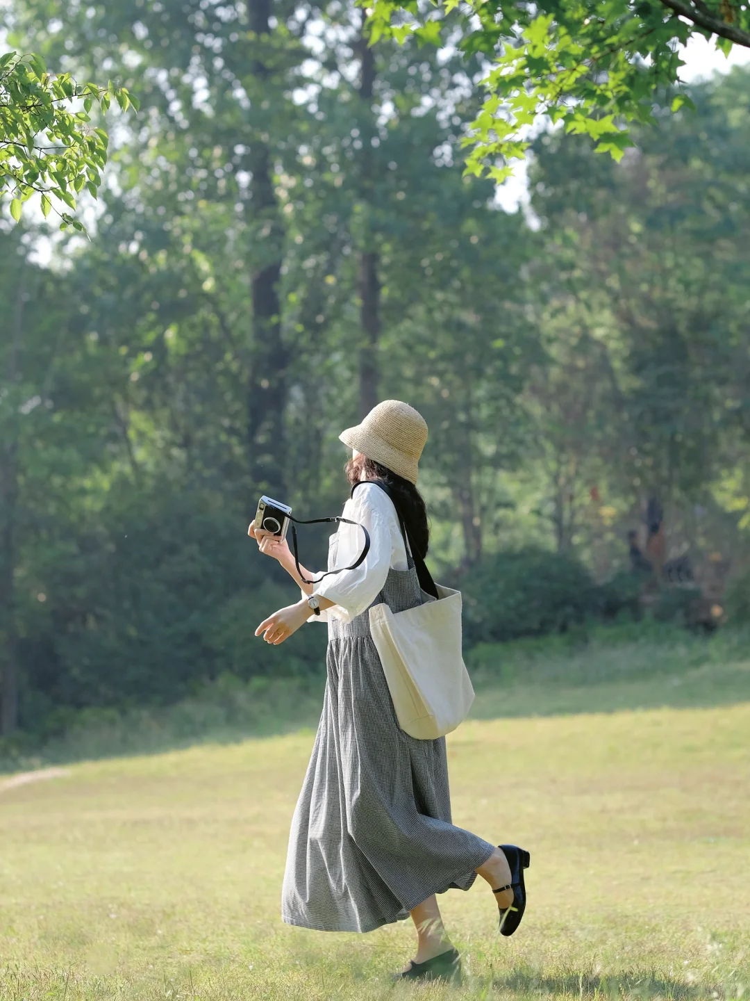 📷不露脸氛围感拍照｜去捕捉初夏里的晨光吧
