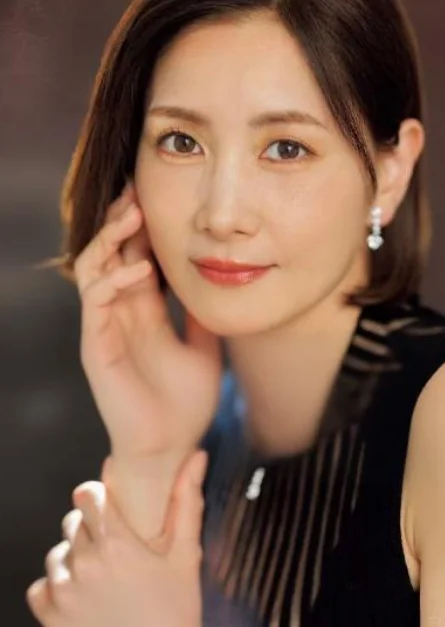 女人，越是平静越迷人5.1