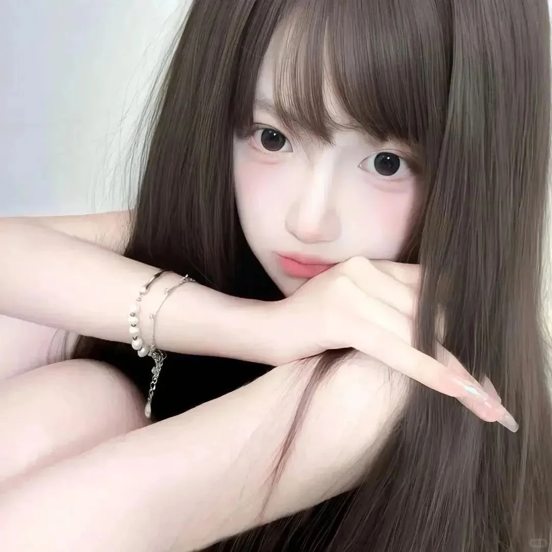 可爱清新气质甜美女生长期不换的头像
