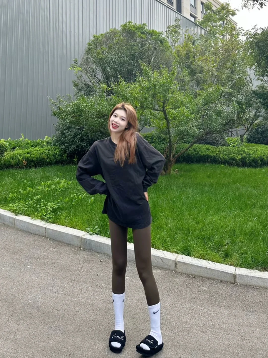OOTD | nike长筒袜配拖鞋肯豆穿搭绝绝子