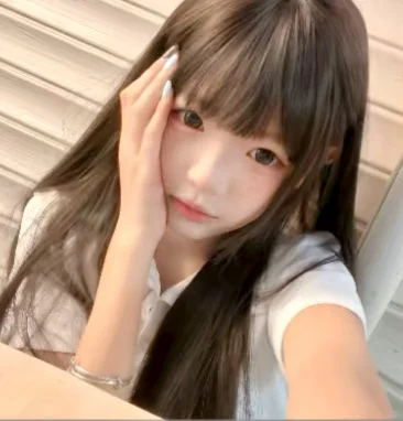 甜美系女头.无水印
