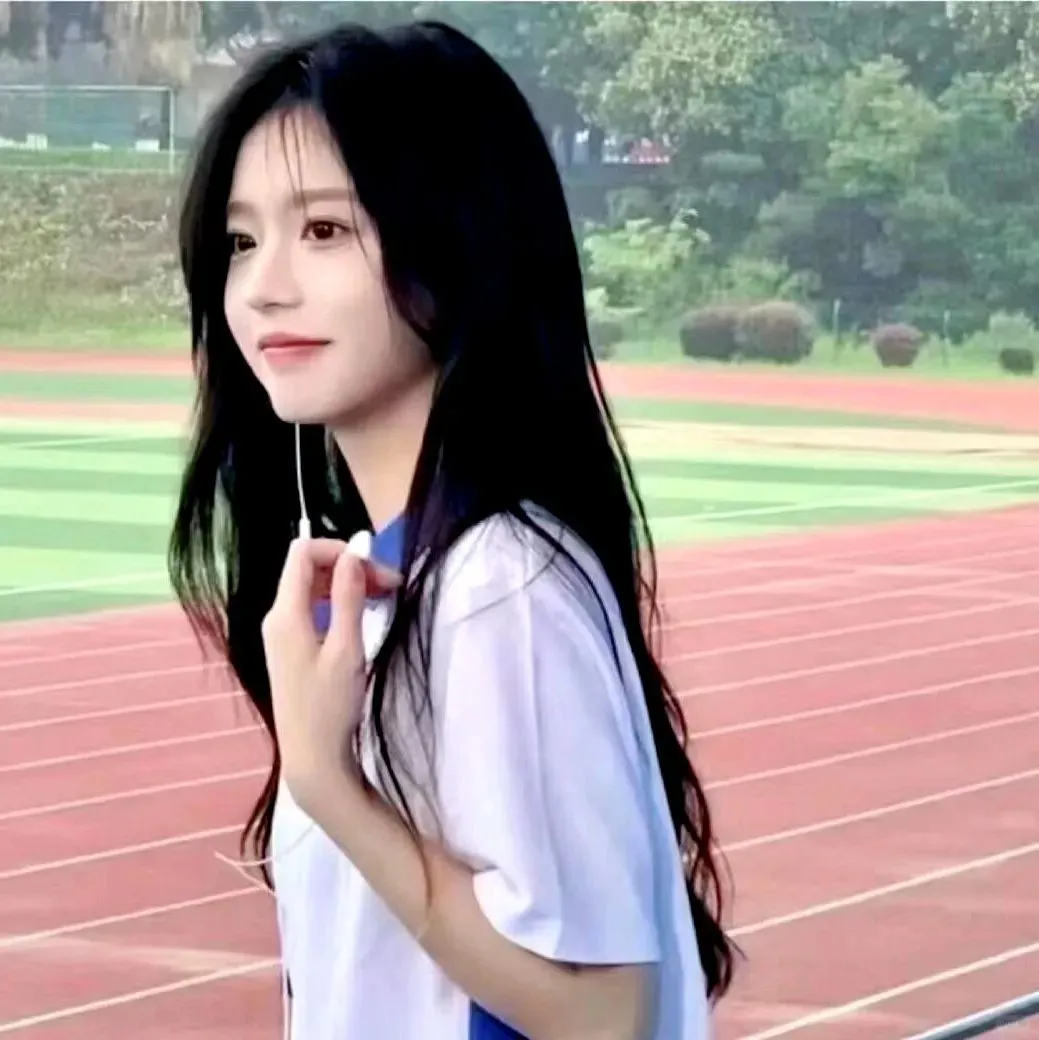 𝙒𝙚𝘾𝙝𝙖𝙩学生党可爱女头