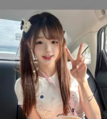 甜美系女头.无水印