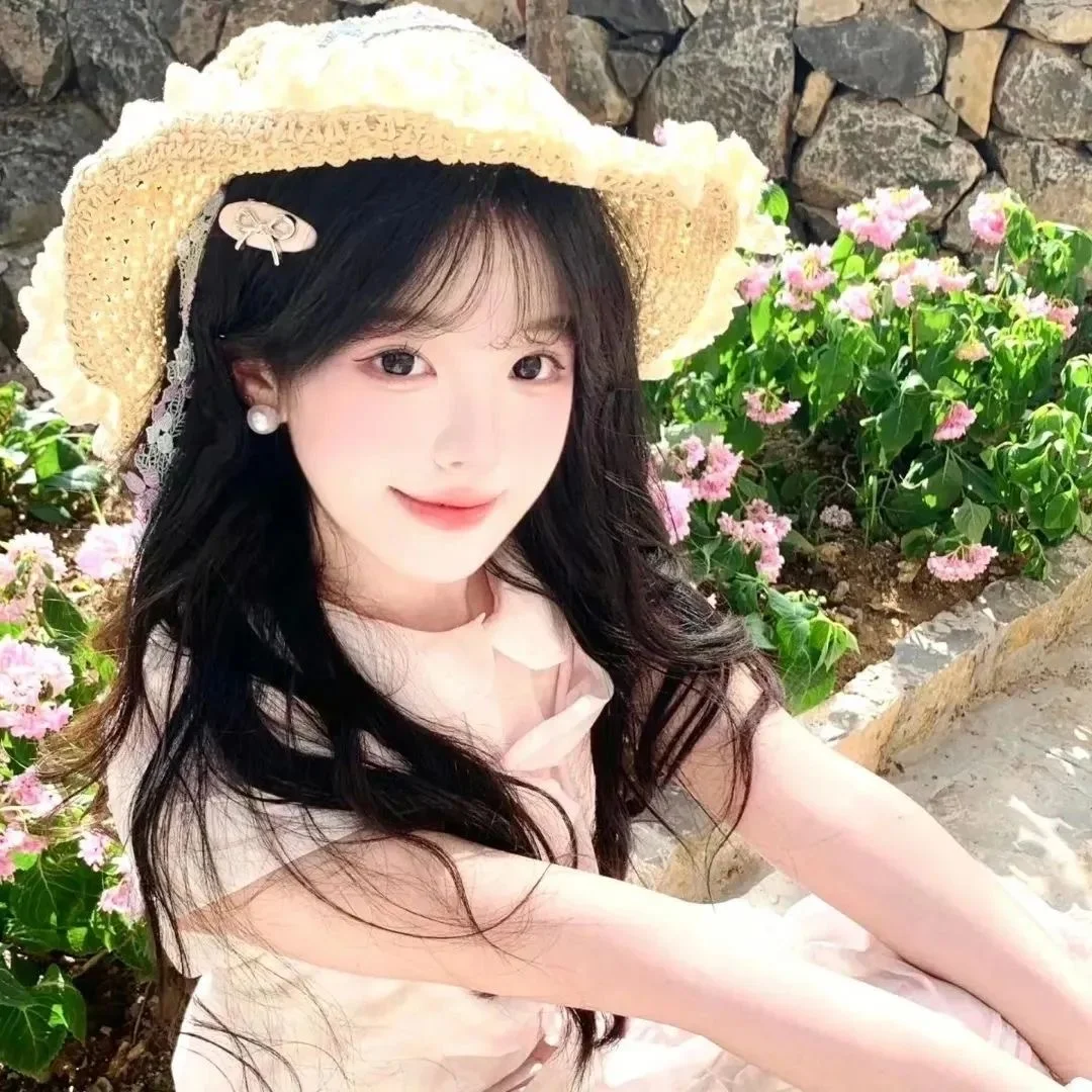 可爱清新气质甜美女生长期不换的头像