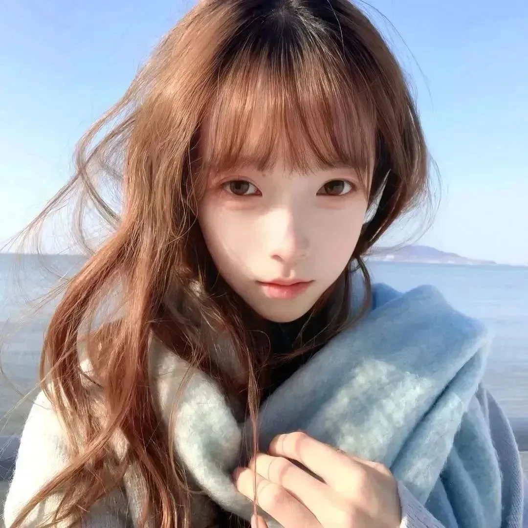 可爱清新气质甜美女生长期不换的头像