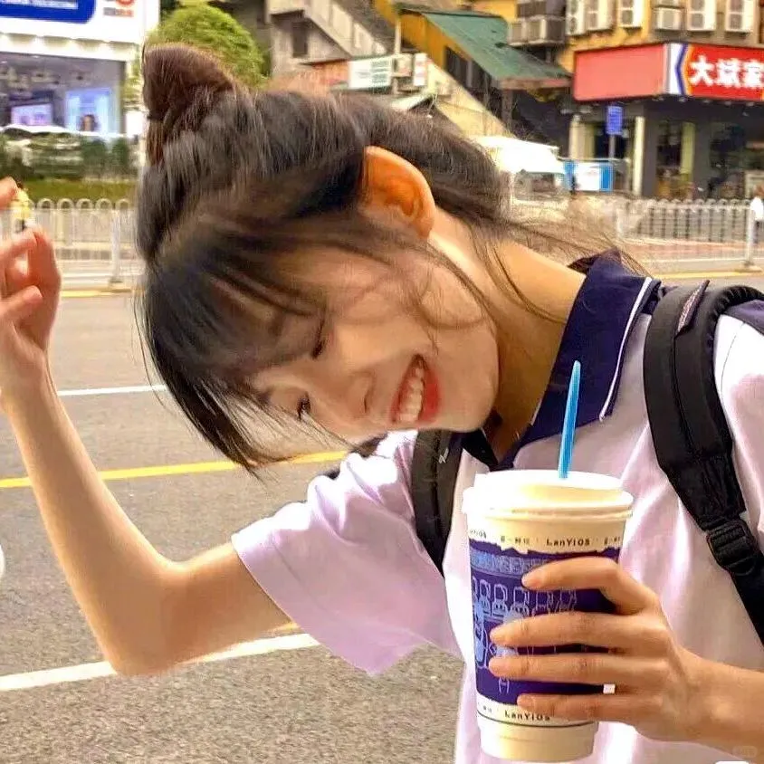 𝙒𝙚𝘾𝙝𝙖𝙩学生党可爱女头