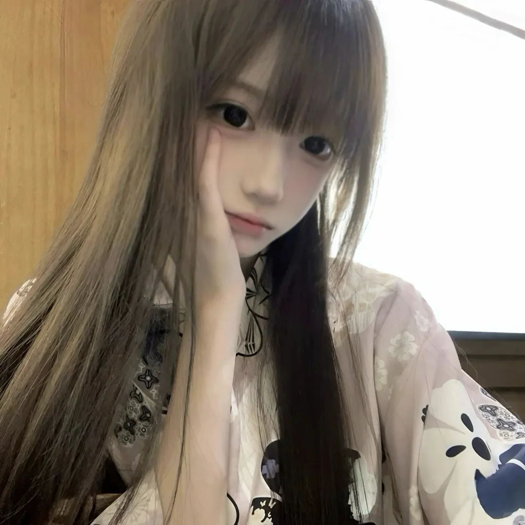 𝑾𝒆𝑪𝒉𝒂𝒕网感甜妹女头
