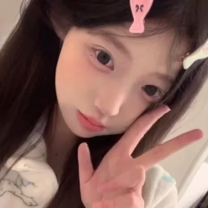 甜美系女头.无水印