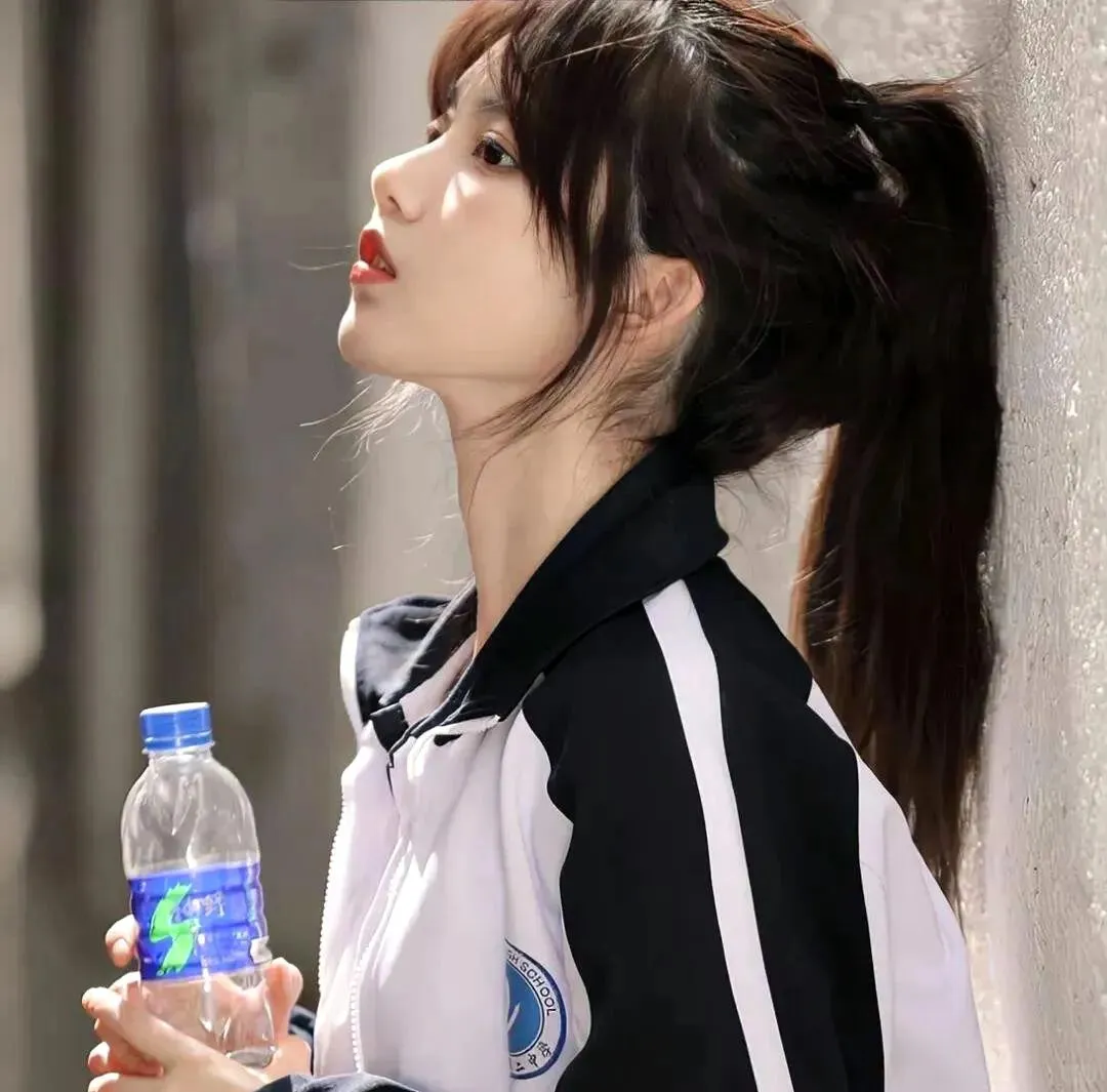 𝙒𝙚𝘾𝙝𝙖𝙩学生党可爱女头