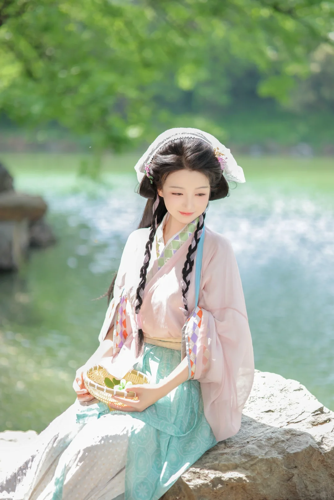 阿兄，今天阳光好，去采莲吧