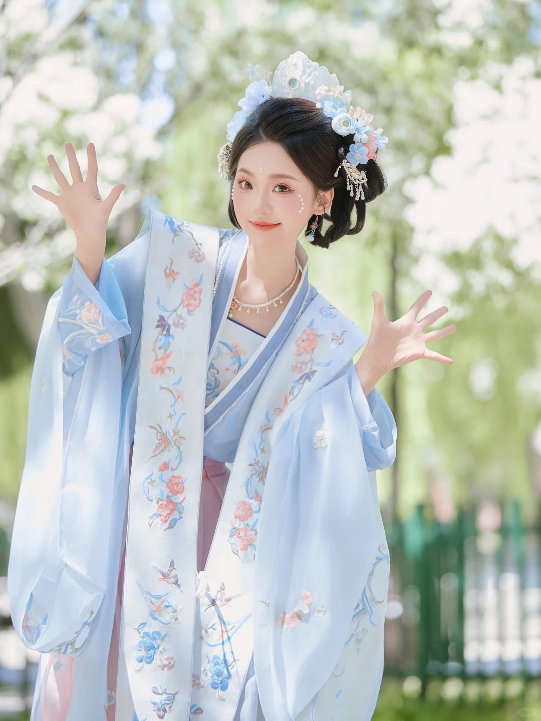 约上闺蜜拍组宋制汉服写真😘出片率💯