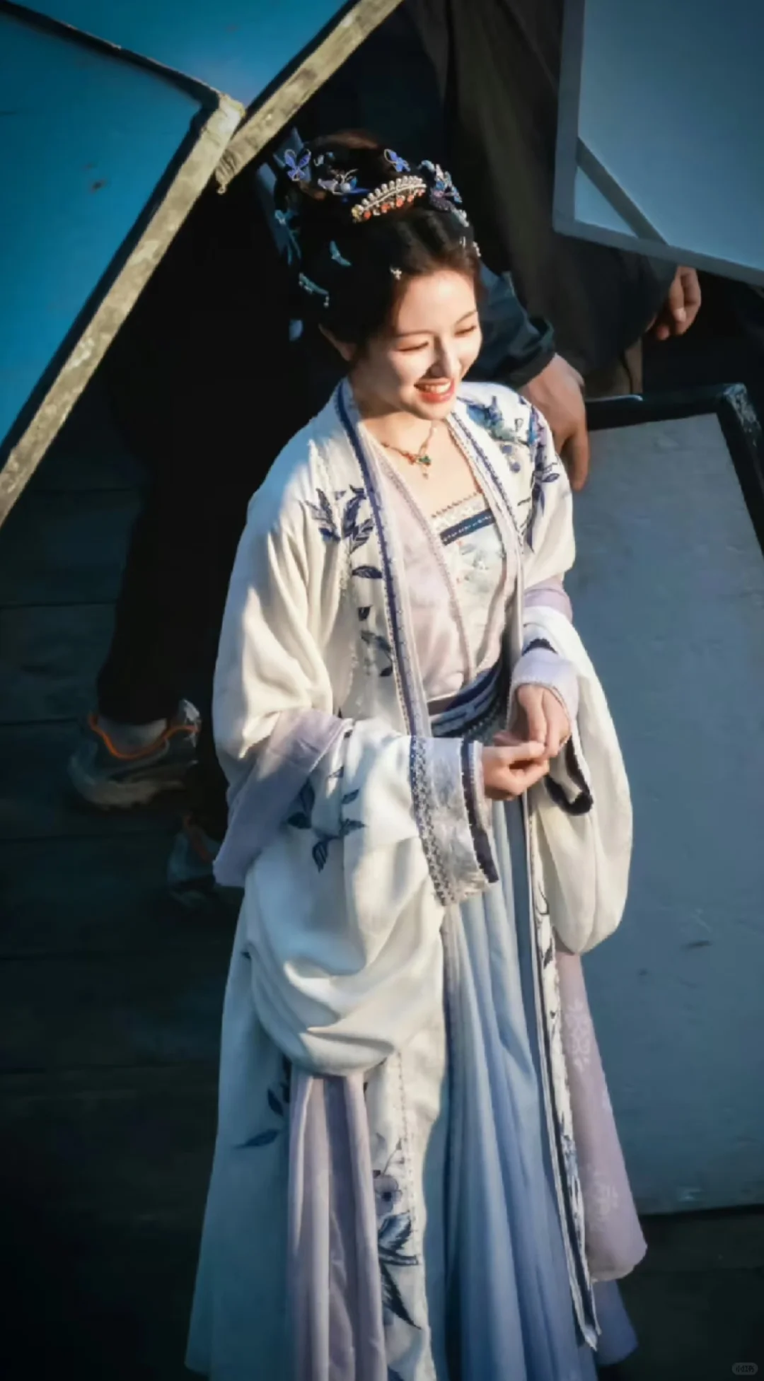 清冷女仵作妆造，氛围感拉满
