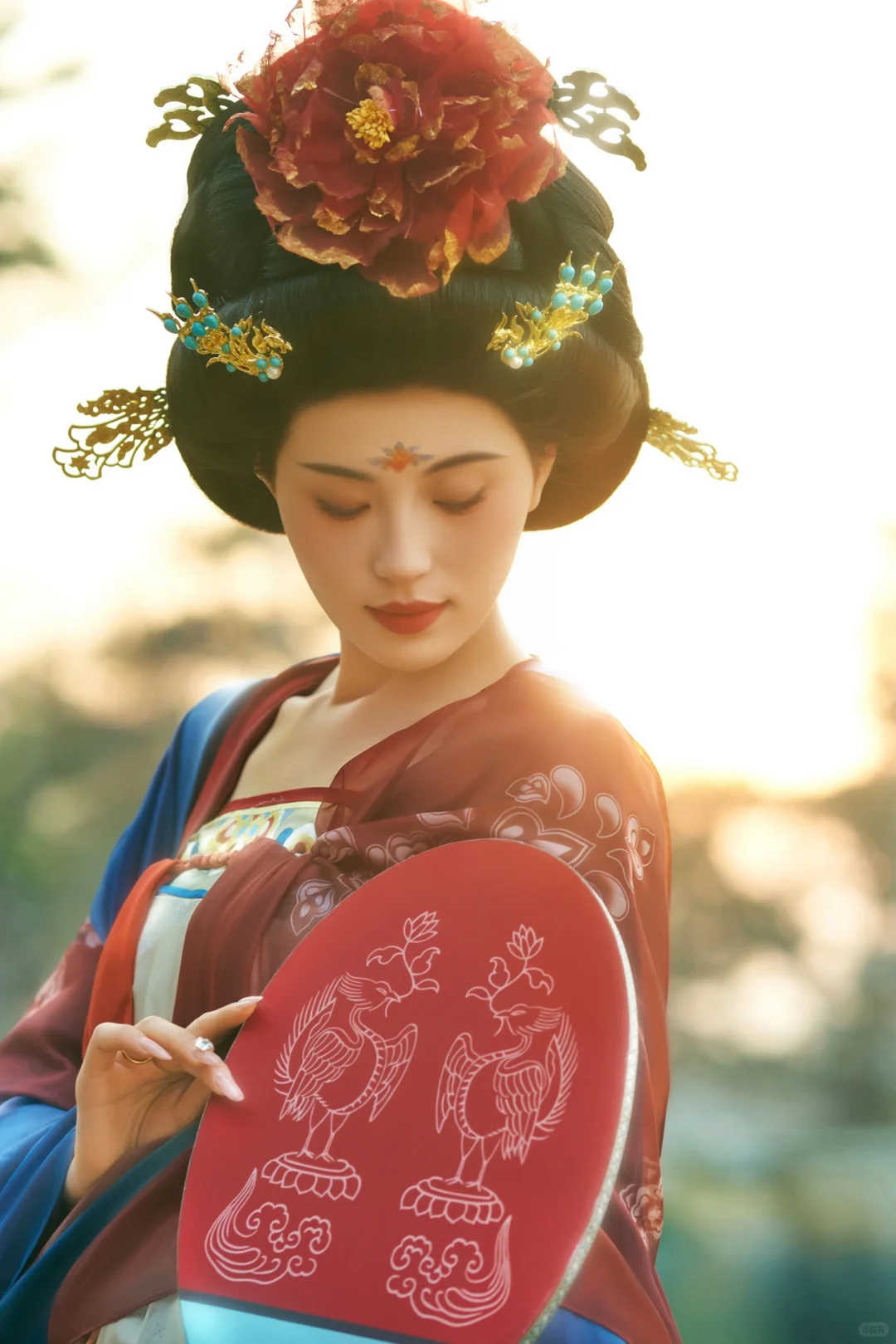 一针一线皆风骨，一颦一笑尽盛唐