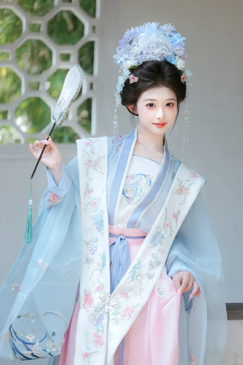 收藏❗️宋制簪花珍珠妆拍照姿势📷|苏州写真
