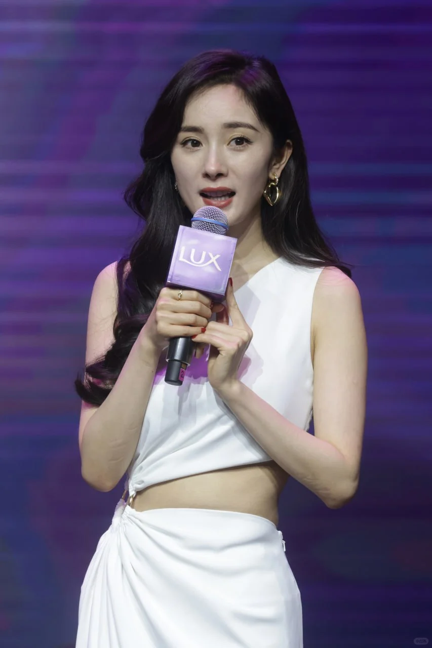 杨幂性感写真