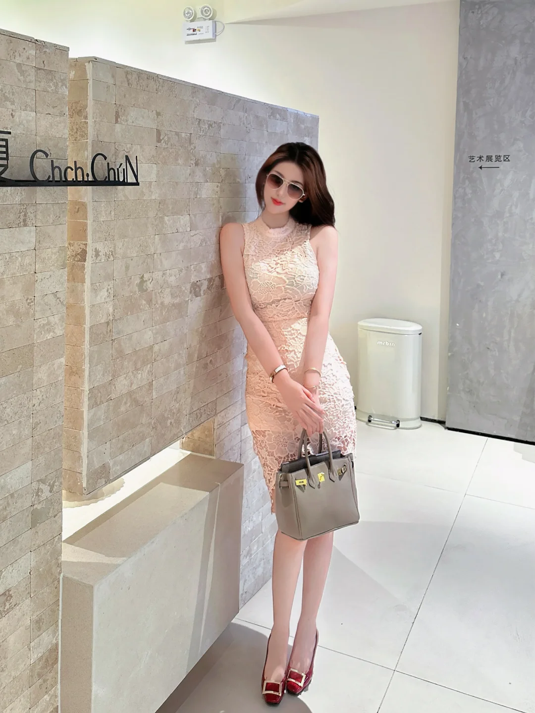 明艳美丽