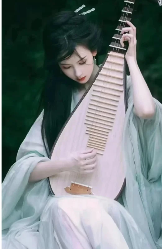 一眼万年的青衣古风造型yyds陈都灵>ᴗoಣ