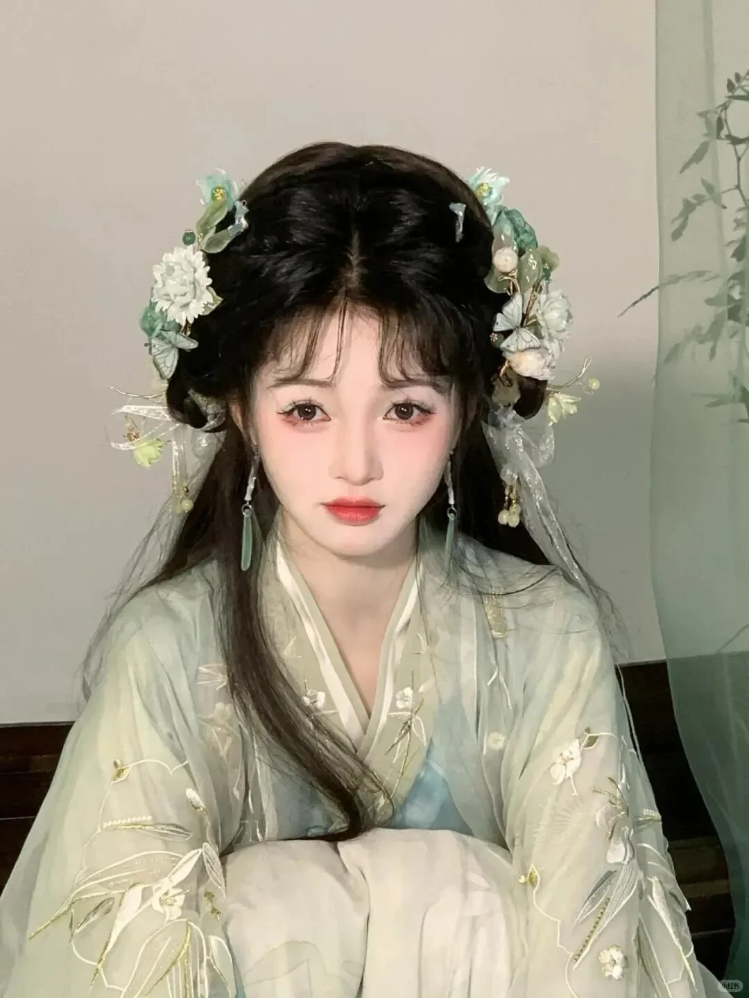“小师妹今天终于露面啦！”