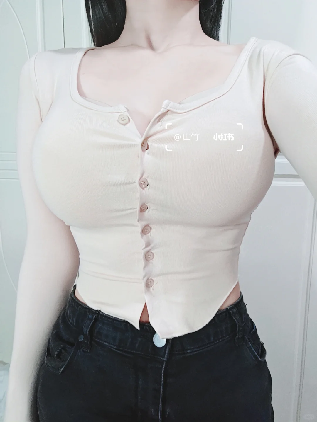 大🐻ootd丨我将起诉崩开扣子的内搭…😅